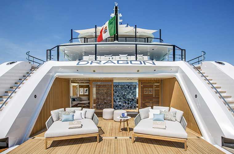 Уличная мебель TRIBU на яхте M/Y DRAGON Купить уличную мебель TRIBU на 7garden.ru