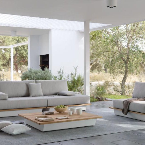 Коллекция уличной мебели AIR от фабрики MANUTTI (Бельгия) Купить уличную мебель MANUTTI на 7garden.ru