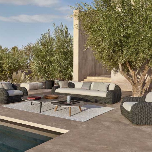 Коллекция уличной мебели KOBO от фабрики MANUTTI (Бельгия) Купить уличную мебель MANUTTI на 7garden.ru