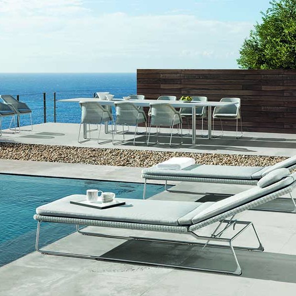 Коллекция уличной мебели MOOD от фабрики MANUTTI (Бельгия) Купить уличную мебель MANUTTI на 7garden.ru