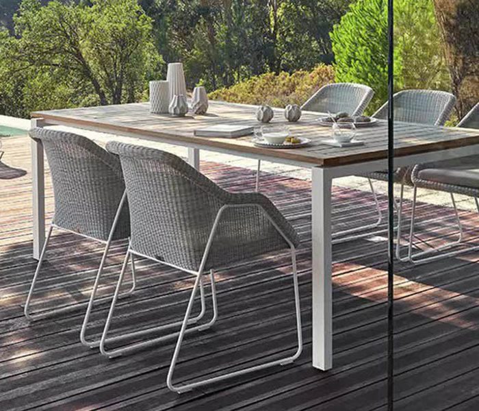 Коллекция уличной мебели MOOD от фабрики MANUTTI (Бельгия) Купить уличную мебель MANUTTI на 7garden.ru