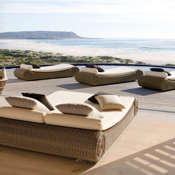 Коллекция уличной мебели RIVER от фабрики MANUTTI (Бельгия) Купить уличную мебель MANUTTI на 7garden.ru