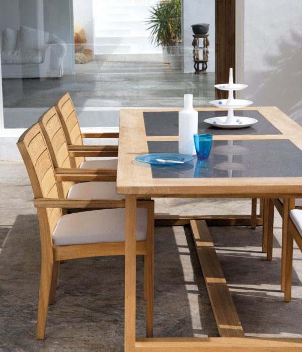 Коллекция уличной мебели SIENA от фабрики MANUTTI (Бельгия) Купить уличную мебель MANUTTI на 7garden.ru