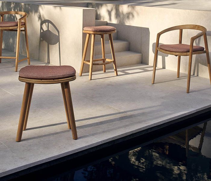 Коллекция уличной мебели SOLID от фабрики MANUTTI (Бельгия) Купить уличную мебель MANUTTI на 7garden.ru