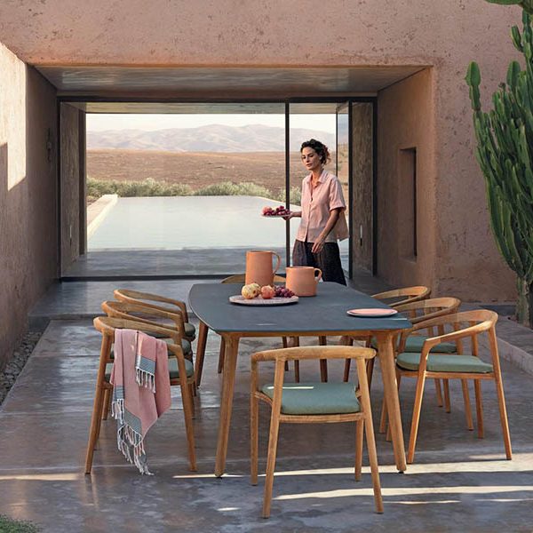 Коллекция уличной мебели SOLID от фабрики MANUTTI (Бельгия) Купить уличную мебель MANUTTI на 7garden.ru