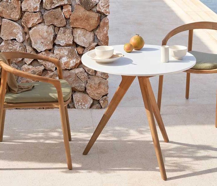 Коллекция уличной мебели TORSA от фабрики MANUTTI (Бельгия) Купить уличную мебель MANUTTI на 7garden.ru