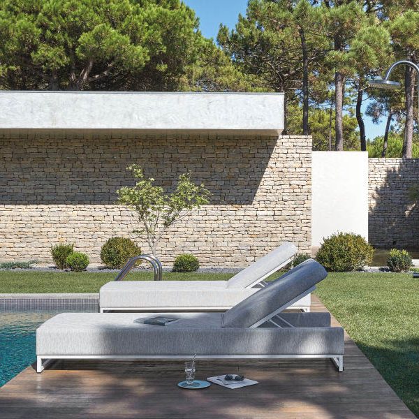 Коллекция уличной мебели ZENDO от фабрики MANUTTI (Бельгия) Купить уличную мебель MANUTTI на 7garden.ru